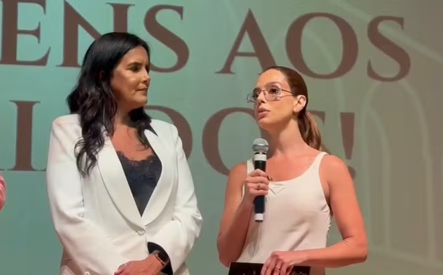 Giovanna Lancellotti recebe Prêmio Empoderadas 2025 por cena de estupro em novela