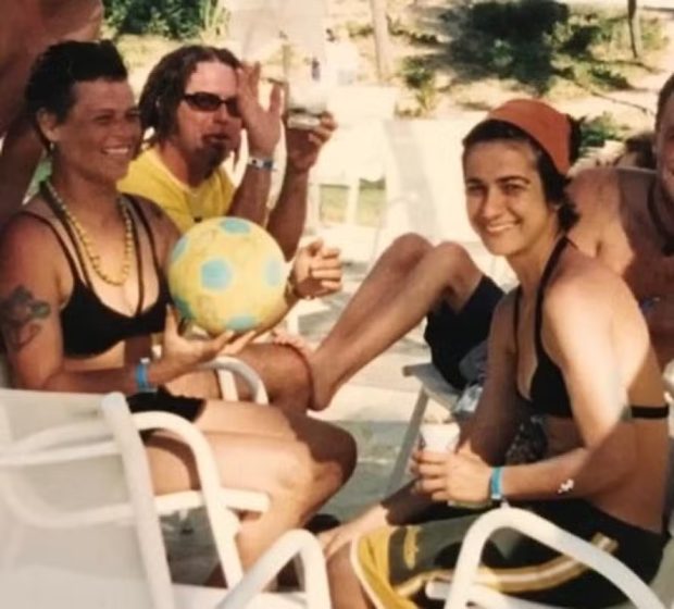 Lan Lanh abre álbum de fotos íntimas com a ex, Cássia Eller