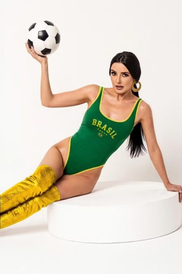 Poliana Roberta é eleita miss Copa do Mundo Brasil