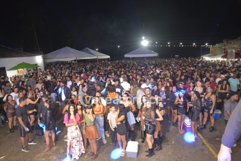 Multidão prestigia festa do Povoado Riacho do Pedro e faz evento ser um grande sucesso