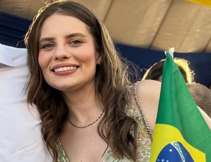 Ana Teresa celebra mais um ano de vida nesta terça, 21