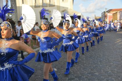 Escolas, bandas e forças de segurança participam do desfile de 7 de Setembro em Penedo; veja as fotos!