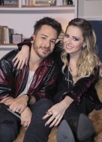 Sandy e Junior preparam shows em estádio 20 anos após fim da dupla